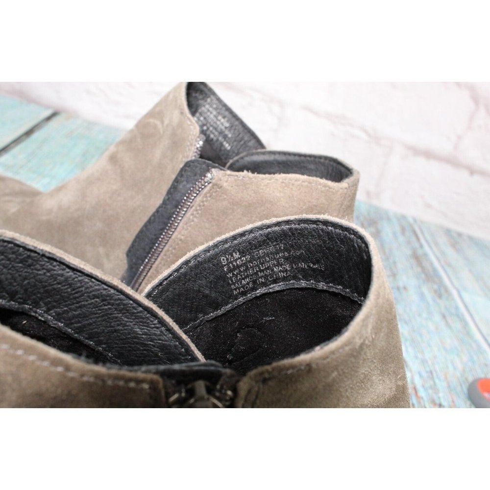Born Phobos Gray Suede Pull On Side Zip Short Buckle Ankle Boots 9.5 M - Picture 6 of 8